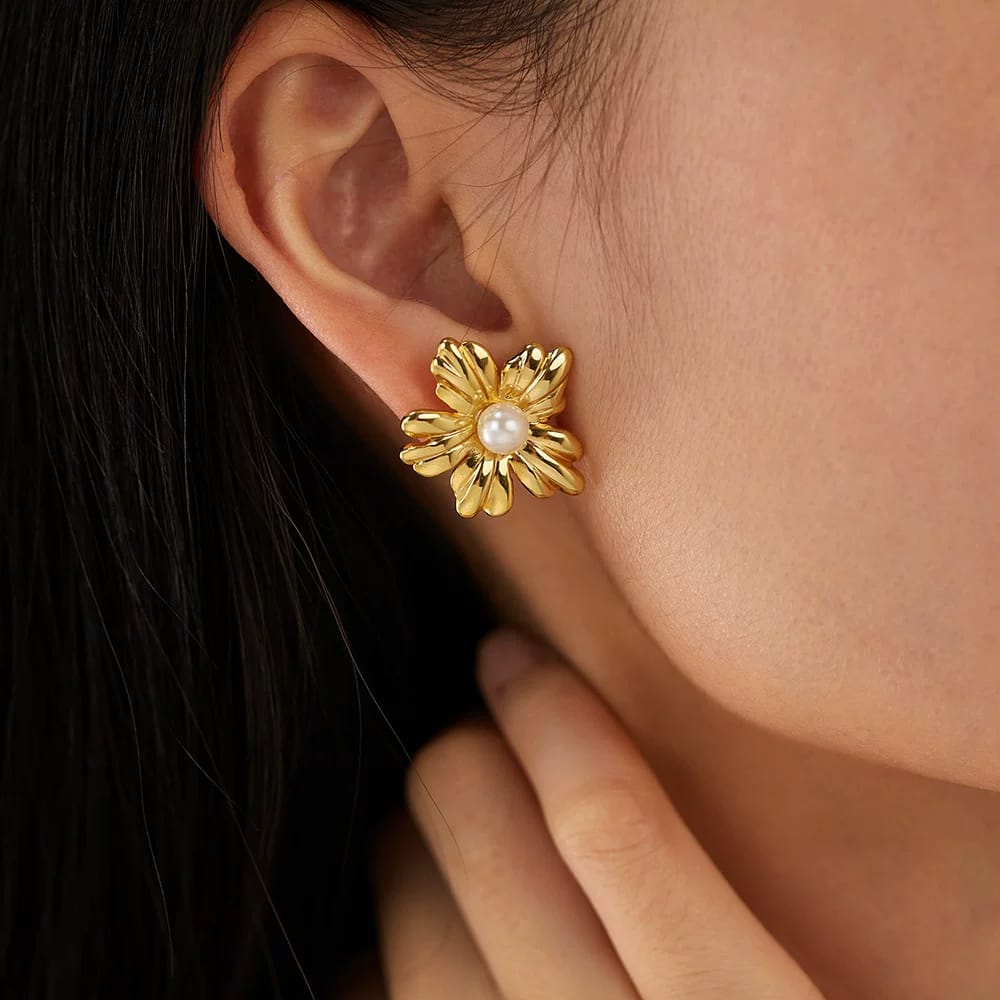 Korean style beautiful studs