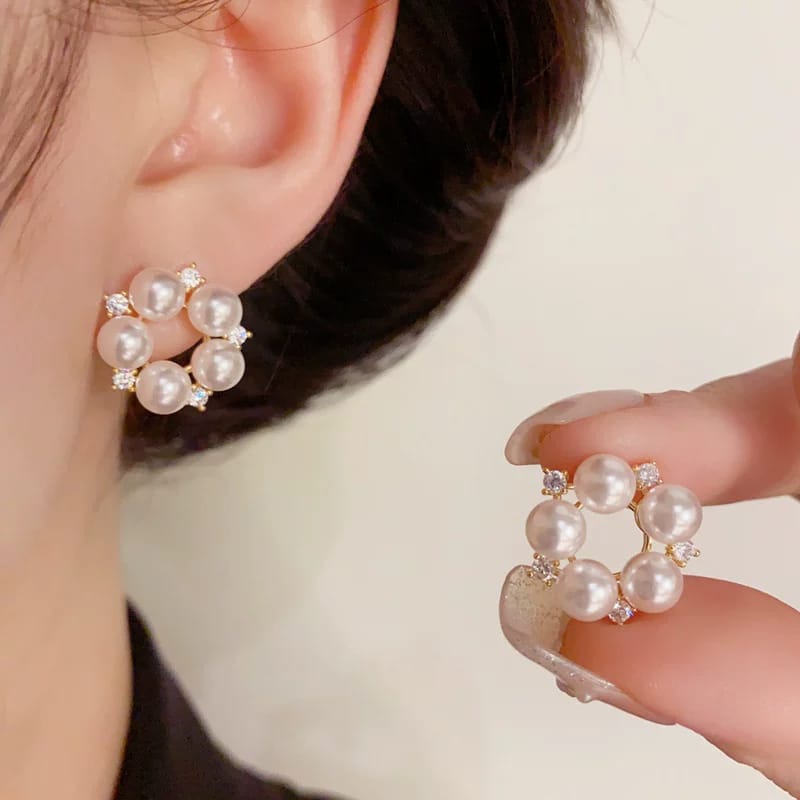 Korean style beautiful studs