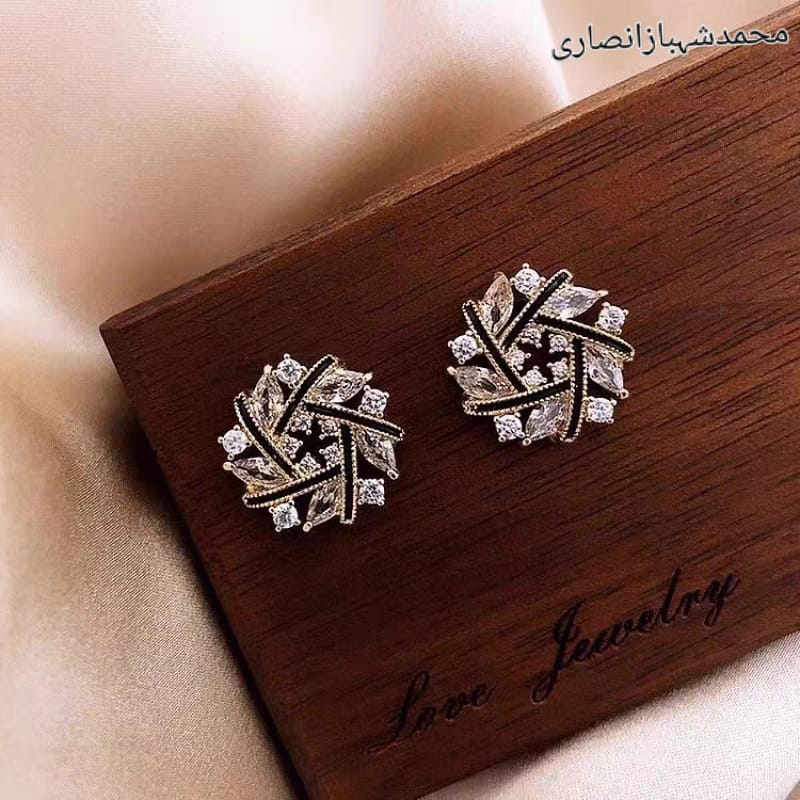 Korean style beautiful studs