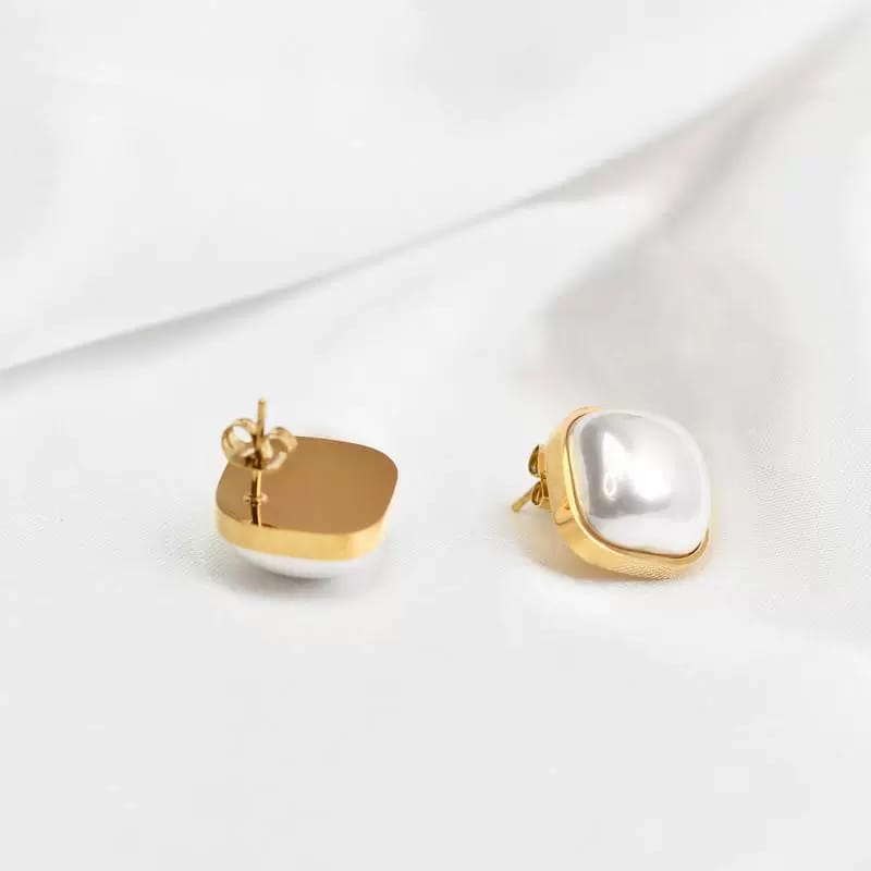 Korean style beautiful studs